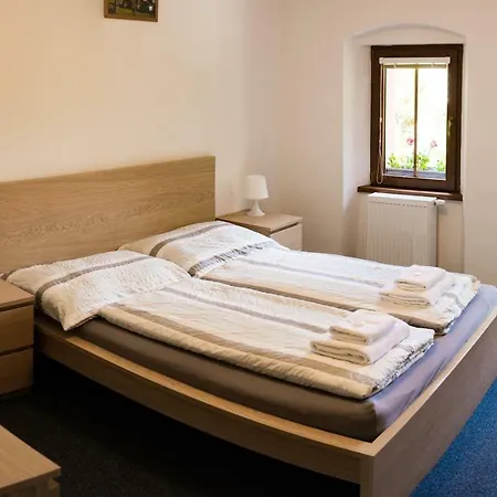 Apartmany Na Namesti Bozi Dar Exterior photo