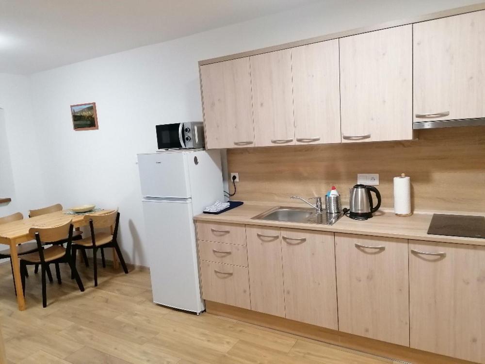 Na Namesti Apartment Bozi Dar